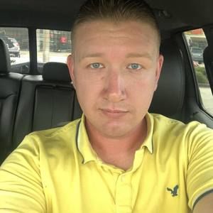 Meet your Posher, Christopher